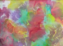 Marysia, świetlica kl.1b, barwienie bibułą